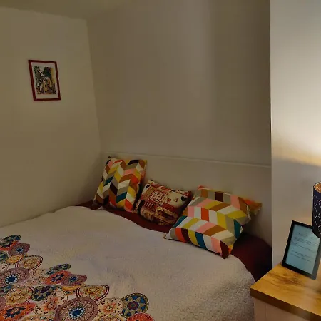 Apartment Krisztina Vendeghaz - Kueloenallo - Itt Csak Ti Vagytok Leanyfalu