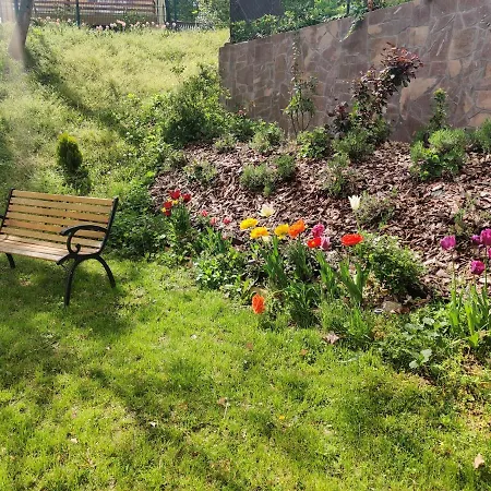 Apartment Krisztina Vendeghaz - Kueloenallo - Itt Csak Ti Vagytok *