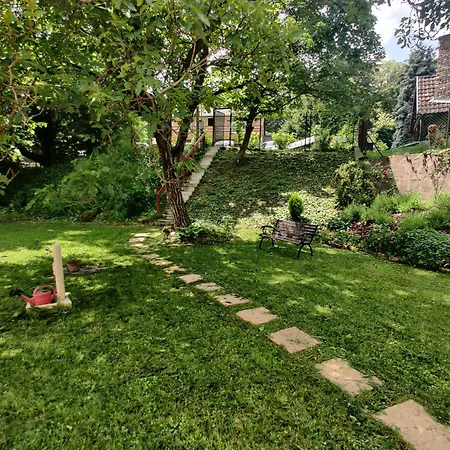 Apartment Krisztina Vendeghaz - Kueloenallo - Itt Csak Ti Vagytok