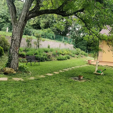 Krisztina Vendeghaz - Kueloenallo - Itt Csak Ti Vagytok Apartment